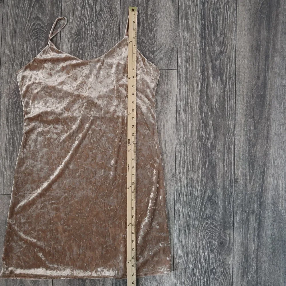 Love J Mini Dress Womens Crushed Velvet Champaign Sleeveless Spaghetti Straps L - Picture 12 of 15